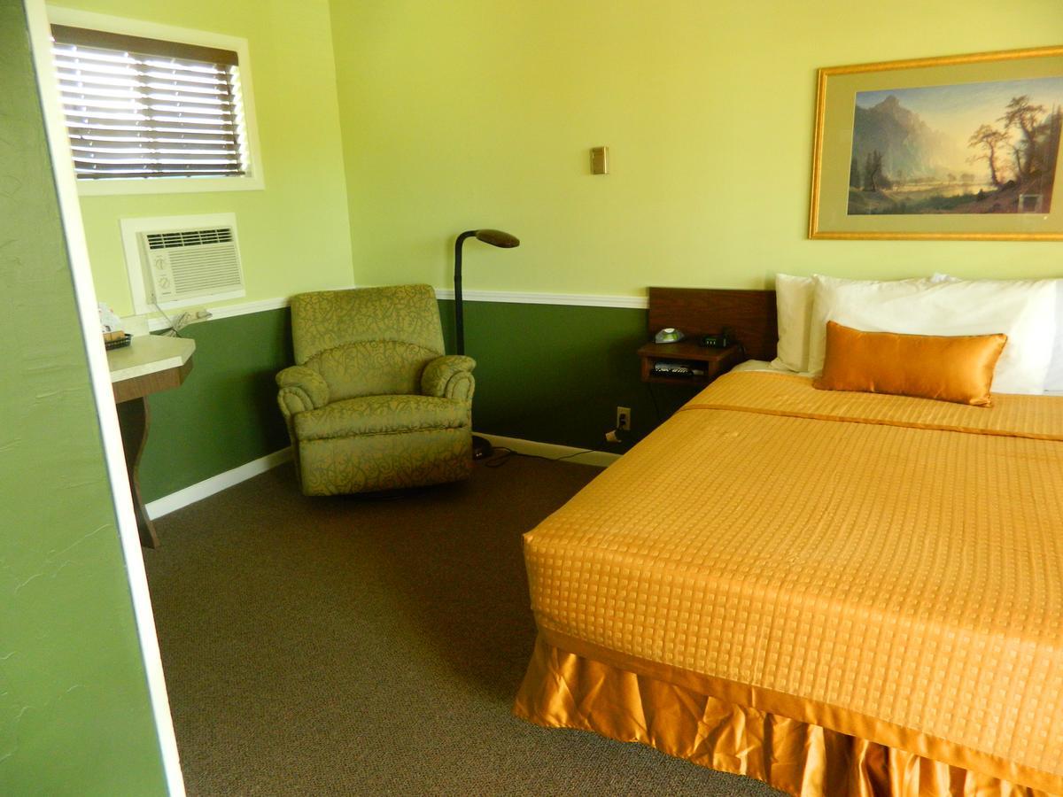 Country Motor Inn Livingston Eksteriør billede