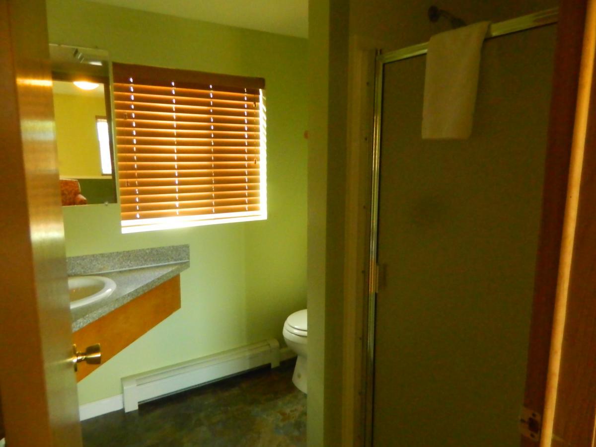 Country Motor Inn Livingston Eksteriør billede