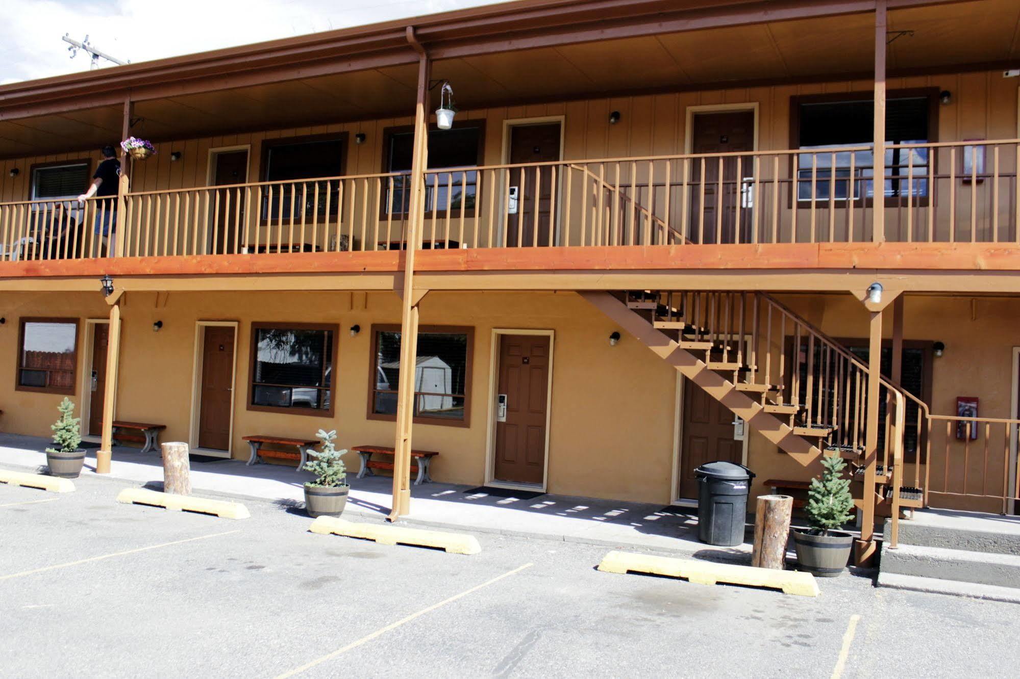 Country Motor Inn Livingston Eksteriør billede
